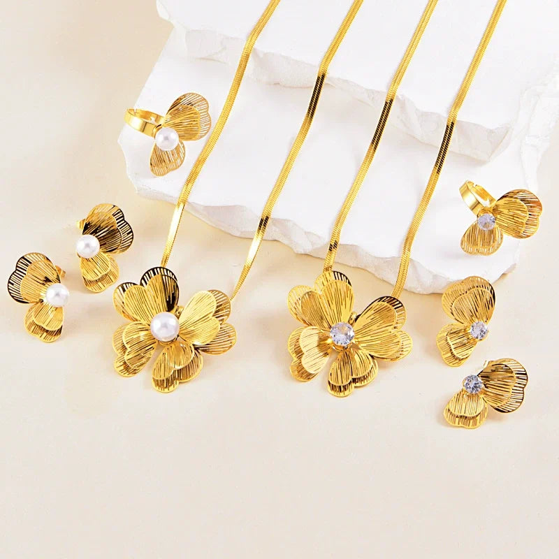 Hot Selling Exaggerated Flower Pearl Necklace Earring Ring Jewelry Set Stainless Steel Non Tarnish 18K Gold Jewelry Set