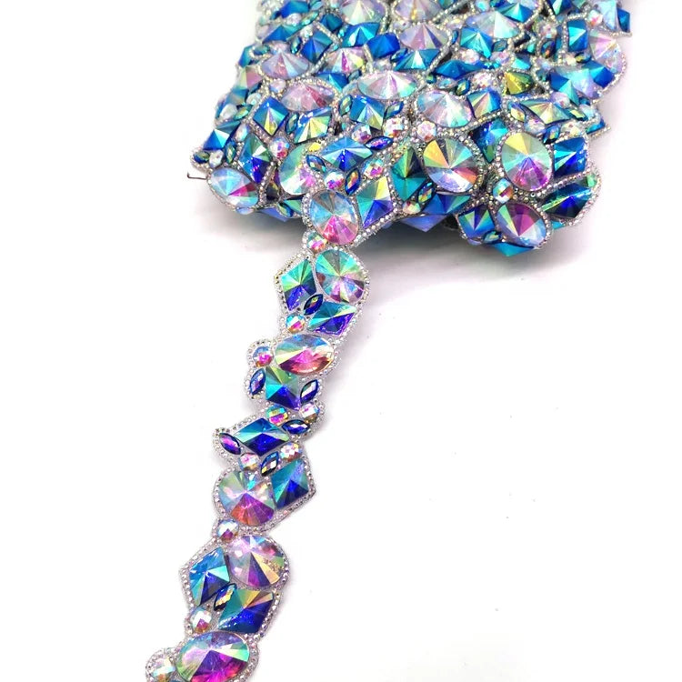 2025 Custom Carnival Costume Jewelry Resin Rhinestone Appliques Motif Iron-on Trim