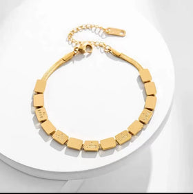 2024 New European and American Fashion Gold Letter Small square Titanium Steel Bracelet Advanced Sense