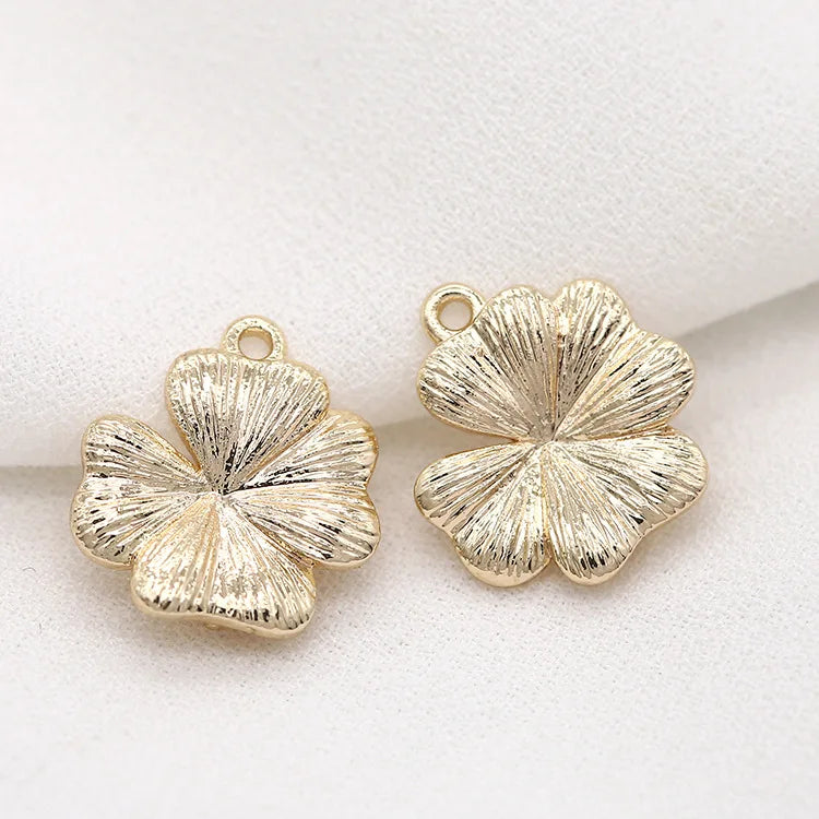 Wholesale 14K Gold Plated Flower Charm Fashion Necklace Bracelet Pendant for Diy Jewelry Making Accessories