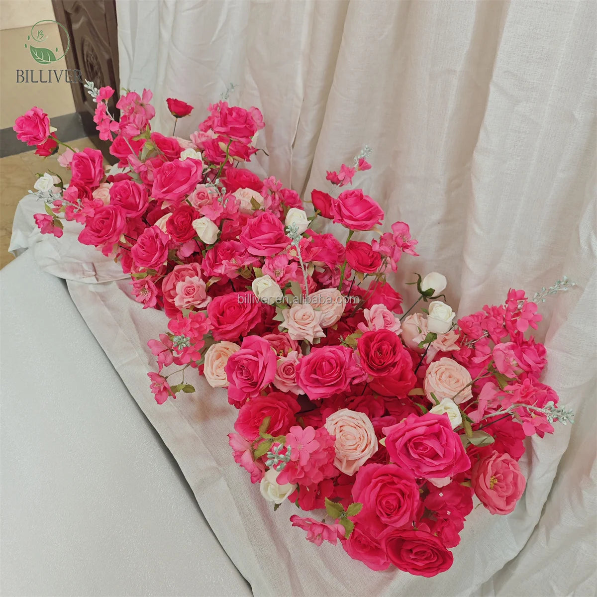 Customized Artificial Silk Rose Garland Floral Carpet Runner for Wedding Table Decoration Floor Arrangement Wedding Centerpieces