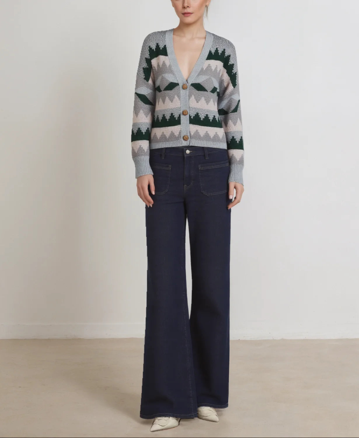 Best Selling Drop Shipping 10pcs MOQ Women's Custom V-neck Sweater Fashion Knitted Cardigan