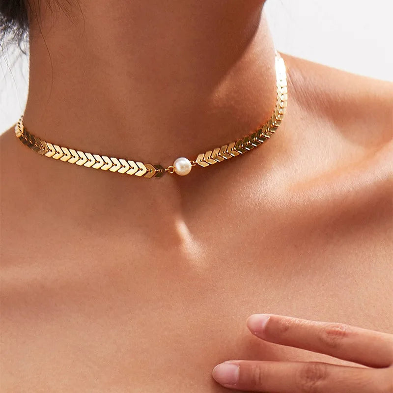 HOVANCI European American Fashion Women Girls Simple Gold Fish Scale Arrow Clavicle Chain Necklace Pearl Choker Necklace