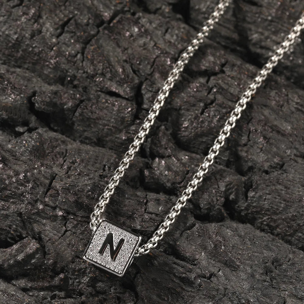 Hot Sale Fashion Initial Letter Pendant Necklace 18K Gold Silver Plated Letter Necklace for Men Women