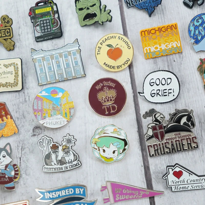Hot-Selling No Minimum Custom Wholesale Metal Logo Design Daisy Flower Brooch Soft Enamel Pin With Backing Cards