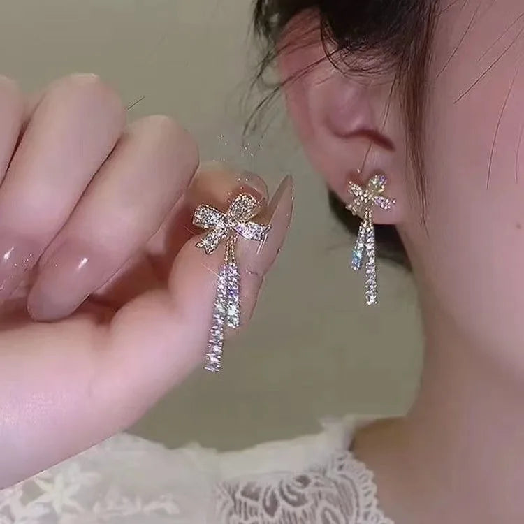 DAIHE Wholesale New Style Zircon Butterfly Earrings Anti Allergy Butterfly Earring Fashion Jewelry