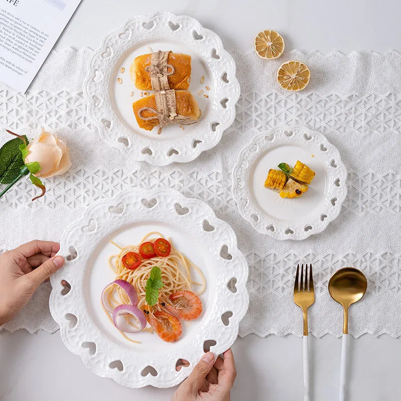 Solhui Embossed White Heart-shaped Hollow Out Ceramic Plate Household Dish Cake Dessert Plates