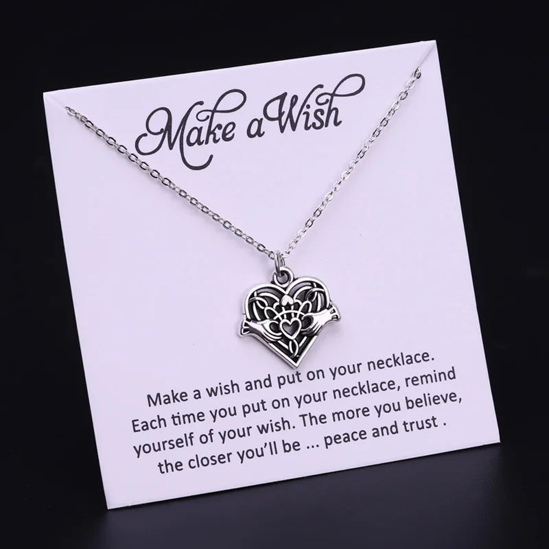 Irish St. Patrick's Day Gift Claddagh Ring Interlocking Rings Charm Celtic Knot Lucky Clover Shamrock Pendant Jewelry Necklaces