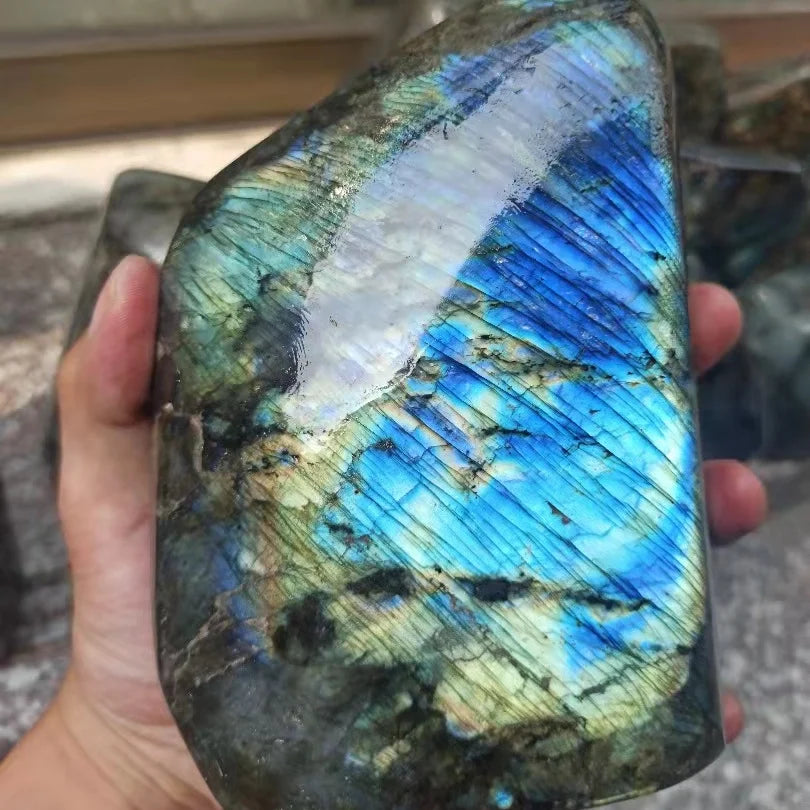 Wholesale Folk Crafts Healing Natural Crystals  Labradorite Freeform Reiki Stone Crafts  for Meditation