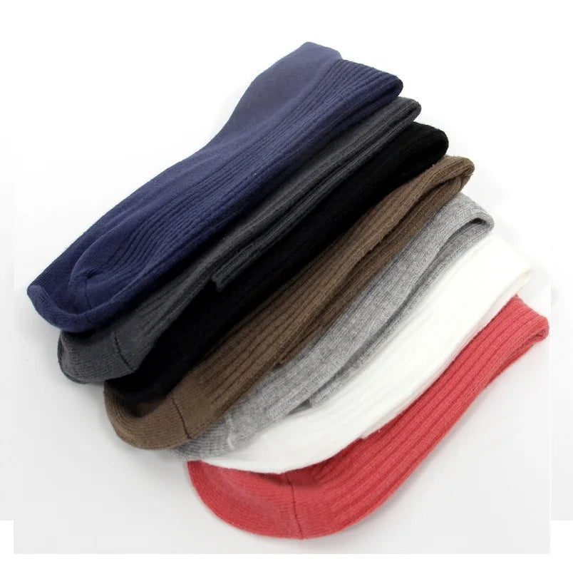 Lovely Socks in Solid Color With Customized LOGO Custom Sports Women Men Sport Men's Dress Socks