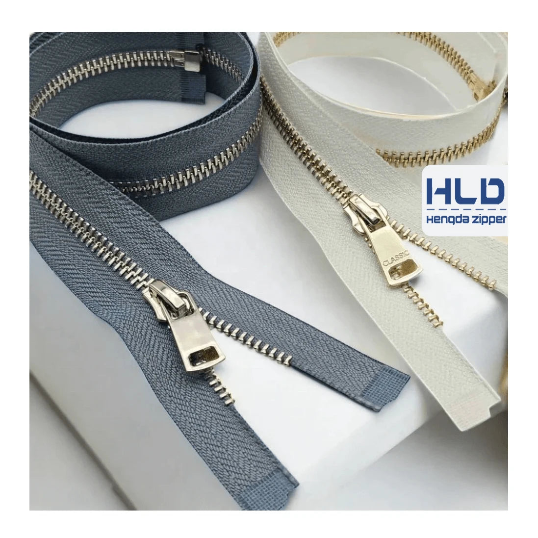Wholesale Brass Metal Eco-Friendly Auto Lock Slider Zippers Open End Close End 3# 5# 8# Sizes for Garments Shoes Bags 50cm