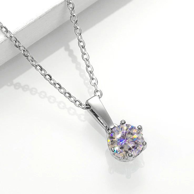Huitan Single Diamond Simulate Women Zircon Necklace Brass with Silver Plated Cubic Zircon Wedding Bridal Pendant Necklaces