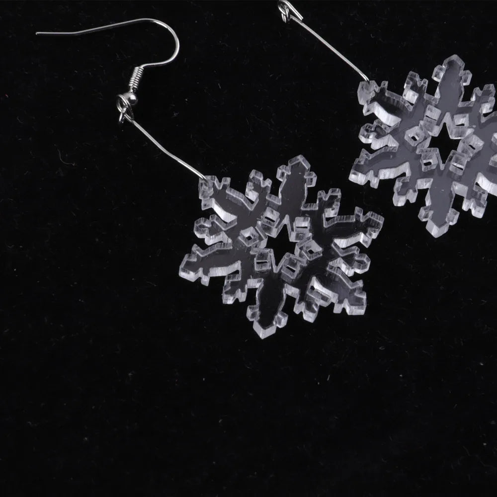Hot Selling Winter Ornament Snowflake Earrings Transparent Acrylic Elegant Earrings for Women