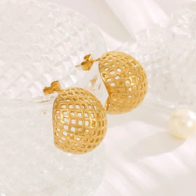 Retro 18k Gold-plated Stainless Steel Hollow C-shaped Earrings Semi-circular Mesh Fashionable Jewelry Earrings