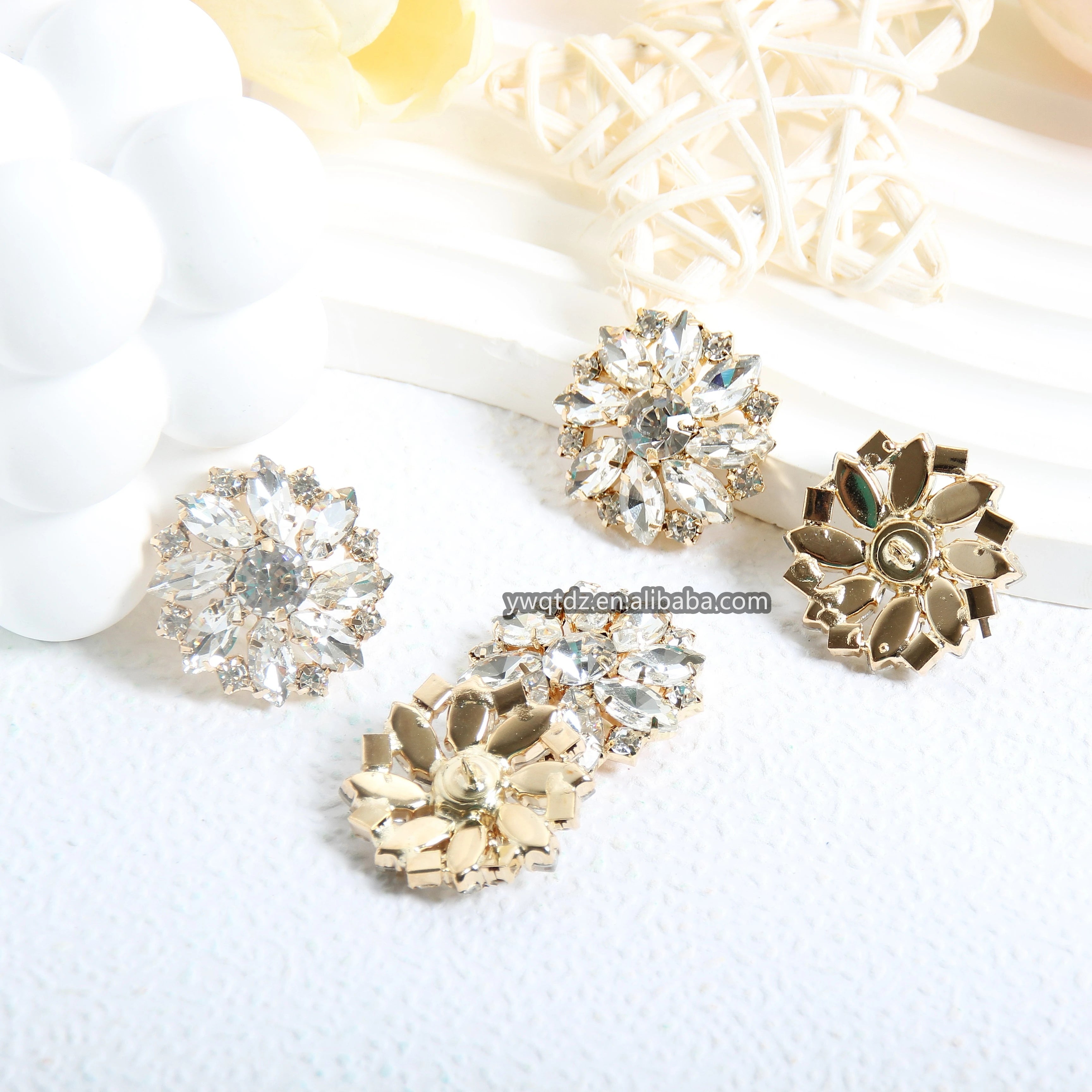 Vintage Multicoloured Crystal Decorated Stretch Buttons Pearl Glass Rhinestone Wedding Dress Shoes Bags Clothing Accessories