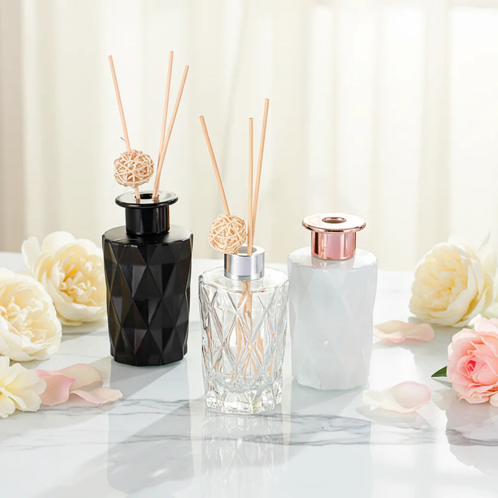 Luxury Empty Glass Essential Oil Diffuser Aromatherapy Bottle with Rubber Stopper Screen Printing for Home Decoration