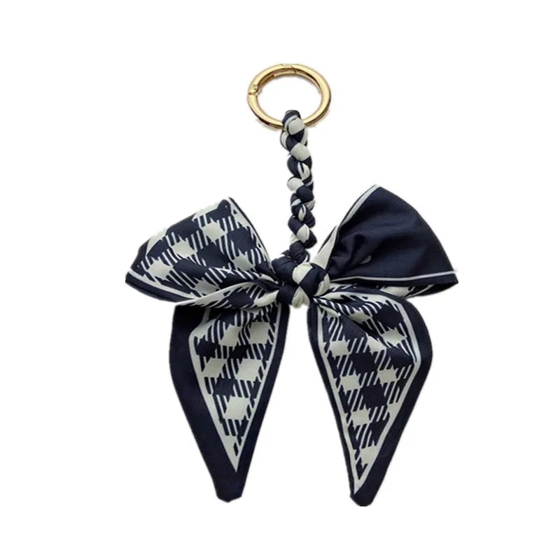 New Color Creative Silk Scarf Key Chain Bag Pendant Horseshoe Buckle Car Lock Chain