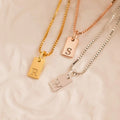 DAIHE Custom Minimalist Women Jewelry 18K Gold Plated Stainless Steel Jewelry Mother's Day Single Letter Pendant Necklace Chain