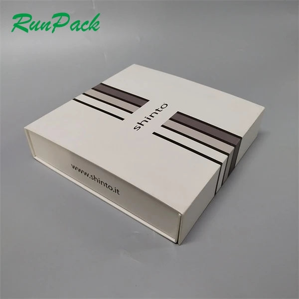 Custom Large Luxury Rigid Magnetic Folding Paper Gift Box Recycled Materials Anti-Humidity Greaseproof Coating Holiday Logo