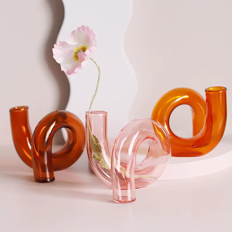Professional Manufacturer's Special-Shaped Small Glass Vase for Home & Wedding Decoration