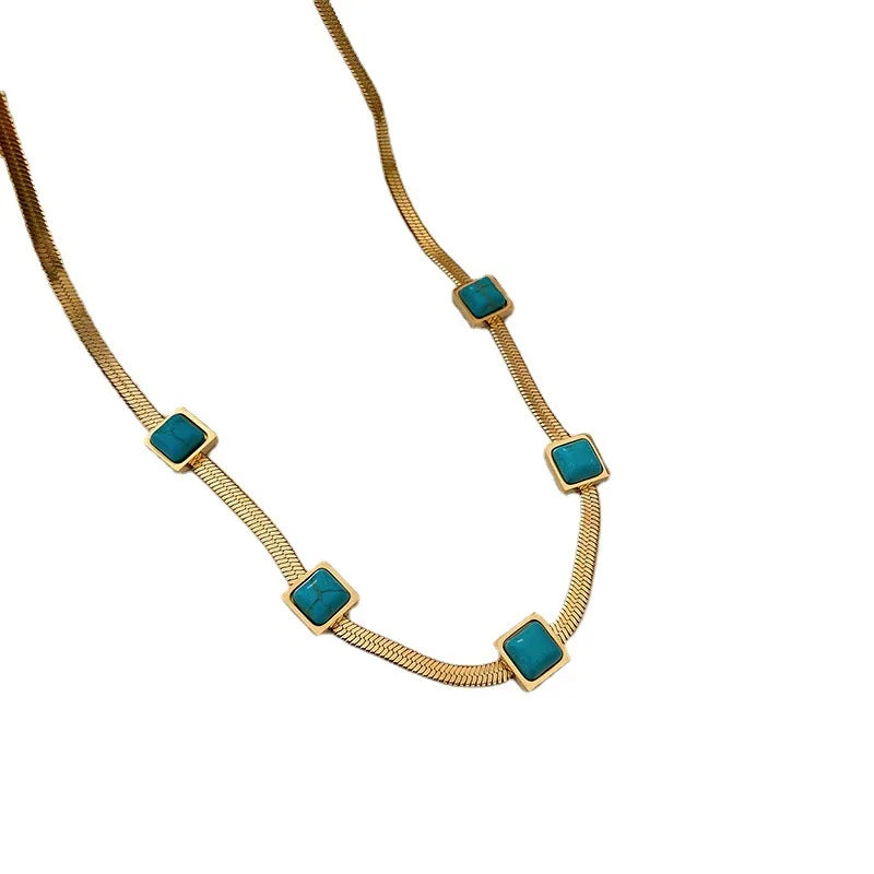 Fade Resistant 18K Gold Plated Natural Stone Charm Necklace Flat Snake Bone Chains Stainless Steel Turquoise Necklace