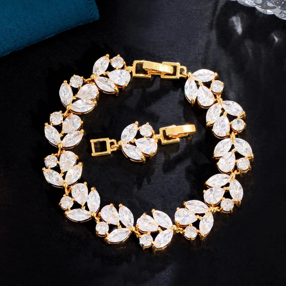 Elegant Leave Shape Chain Link Red Cubic Zirconia Crystal Women All Match Engagement Wedding Bracelets Bangle Jewelry Accessory