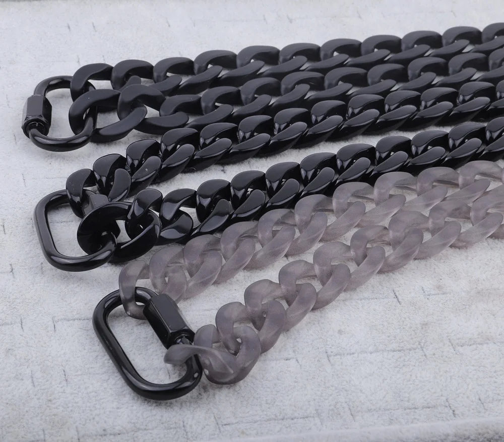 2025 Fashion Jewelry Wholesale Acrylic Black Chain Lock Pendant Choker for Men Women Hiphop Long Link Chain Buckle Necklace