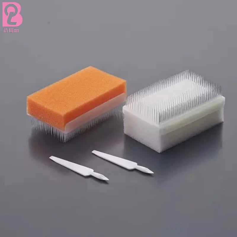 Beiqili Disposable Surgical Scrub Brush with Nail Cleaner Dusting Brush Sponge & Plastic Material CE Certified Hand Scrub Tool