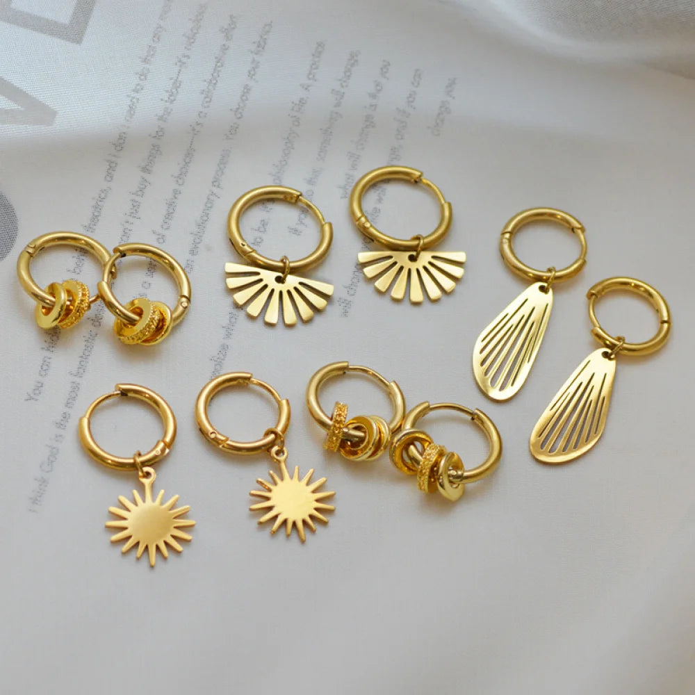 Fashion Women Geometric 14K Gold Plated Tarnish Free Jewelry Stainless Steel Sun Hoop huggies Earrings for Women