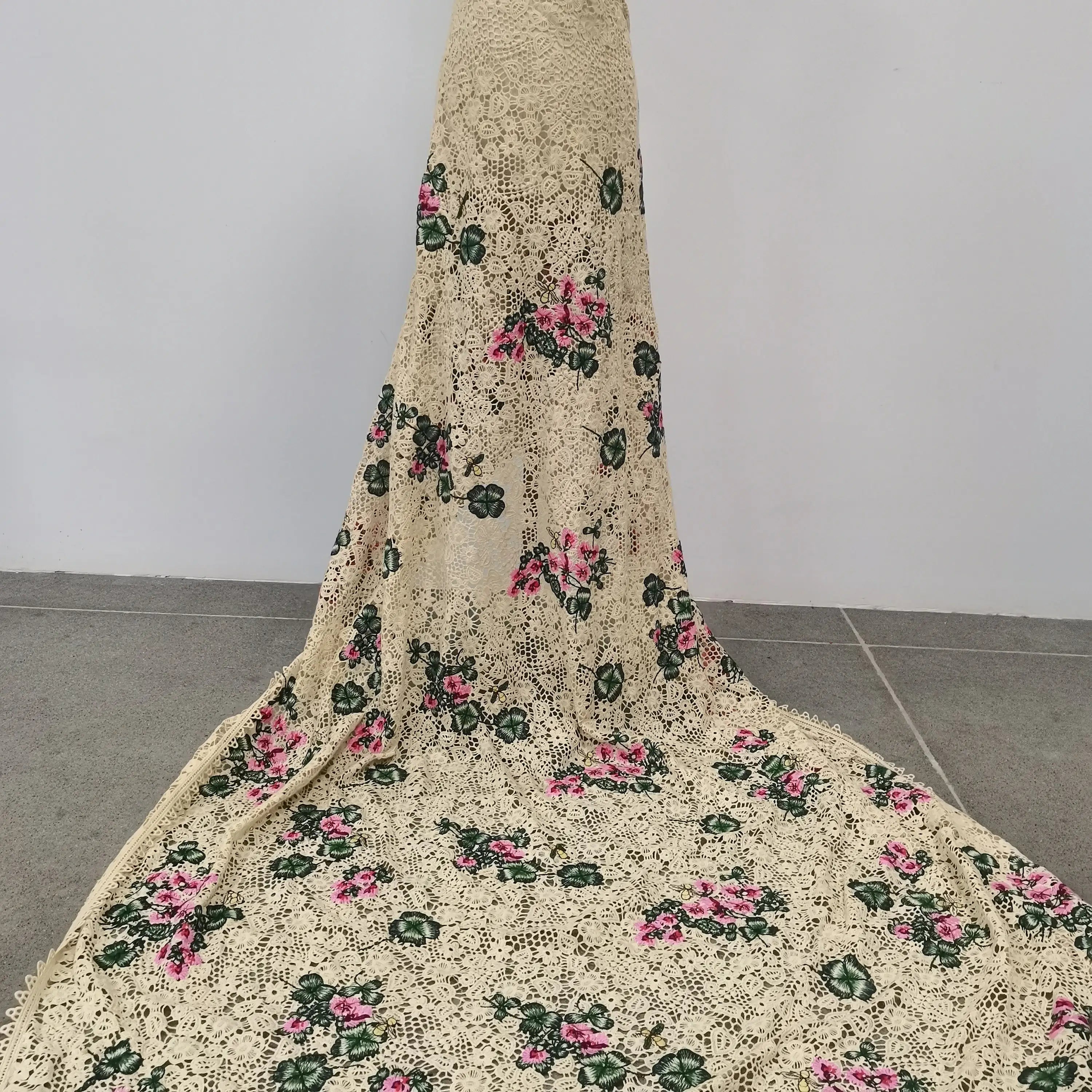 100% Cotton Vintage Lace Fabric With Floral Embroidery Fabric