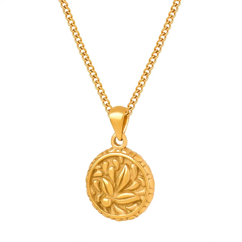 Personality European American Retro Round Embossed Flower Pendant Necklace Stainless Steel Clavicle Chain Women Hypoallergenic
