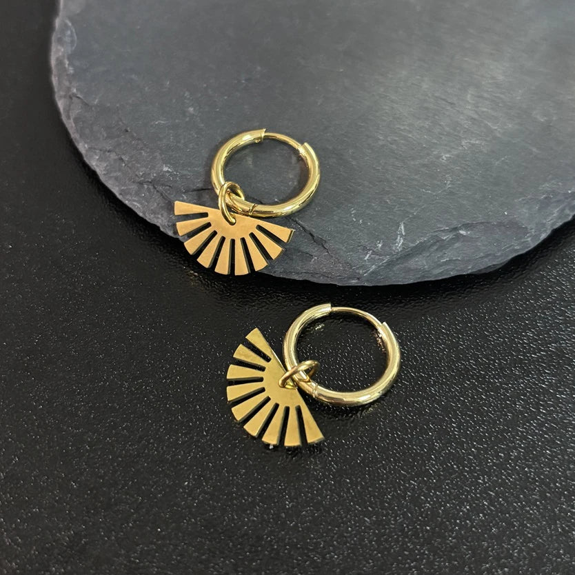 2025 New Design Fan Shape Pendant 18K Gold Plated Stainless Steel Waterproof Good Quality Women Earrings