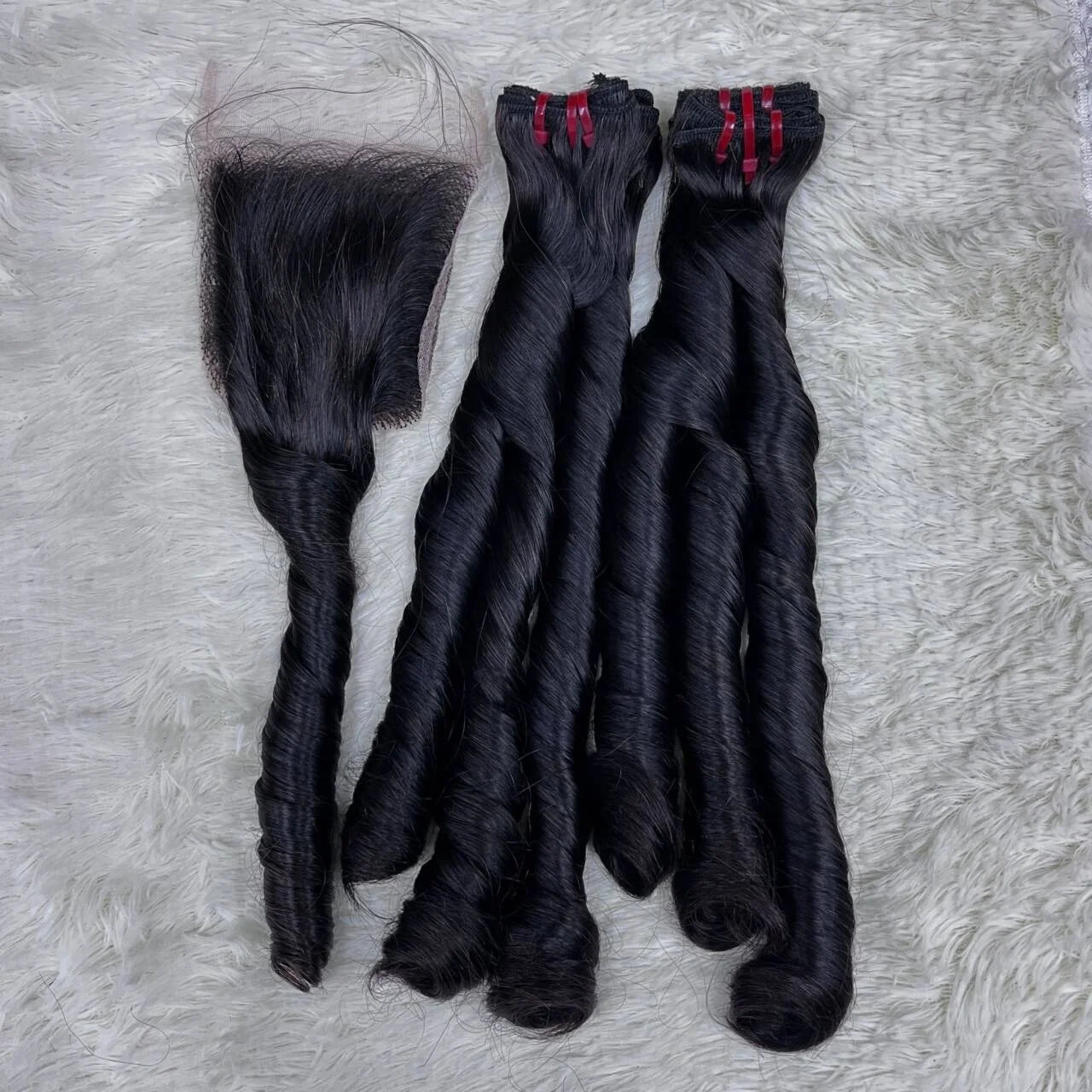Top Selling Grade 15a Raw Virgin Hair Bundles Bouncy Curls Human Hair Bundles Brazilian Hair Bundles with Closure