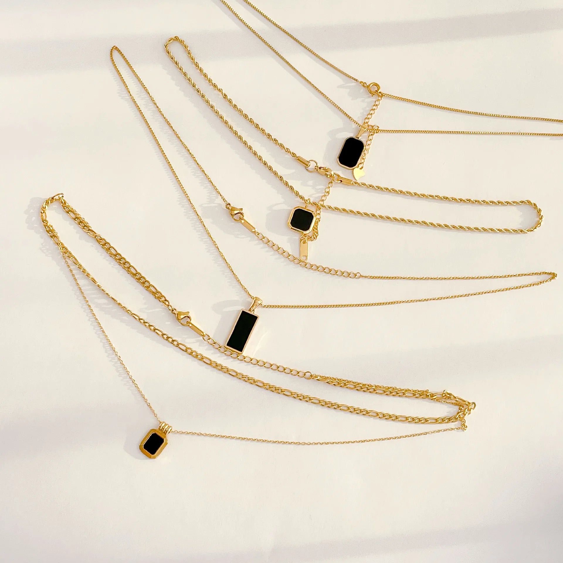 Multiple Style Black Agate Inlaid Rectangular Charm Necklace 18K Gold PVD Stainless Steel Chain Natural Stone Pendant Necklace