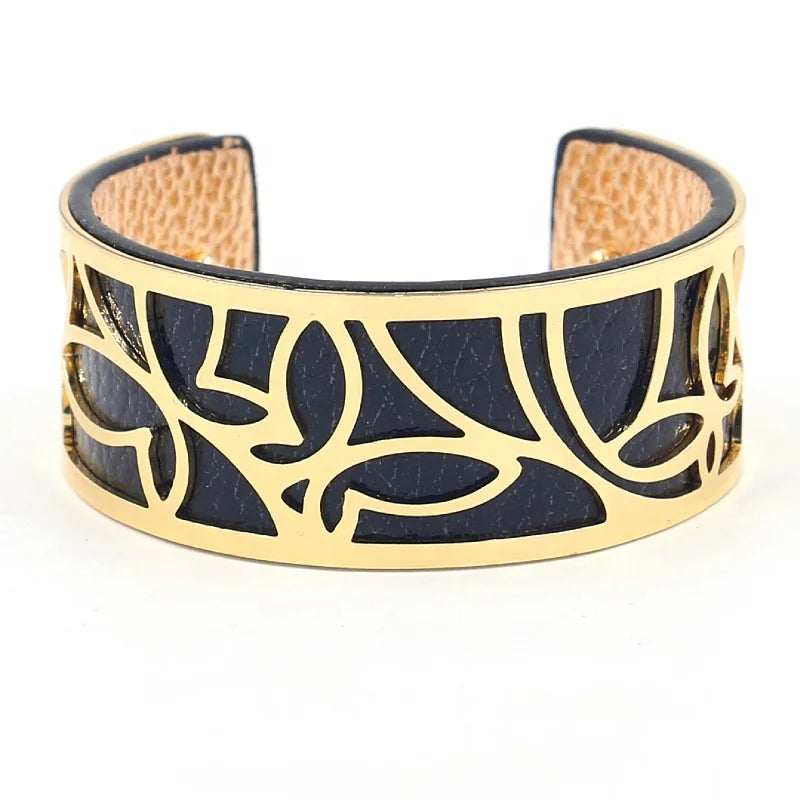 New Fashion Replaceable Double Sided Colorful PU Leather Wide Cuff Bracelet Hollow Butterfly Metal Opening Bracelet for Women