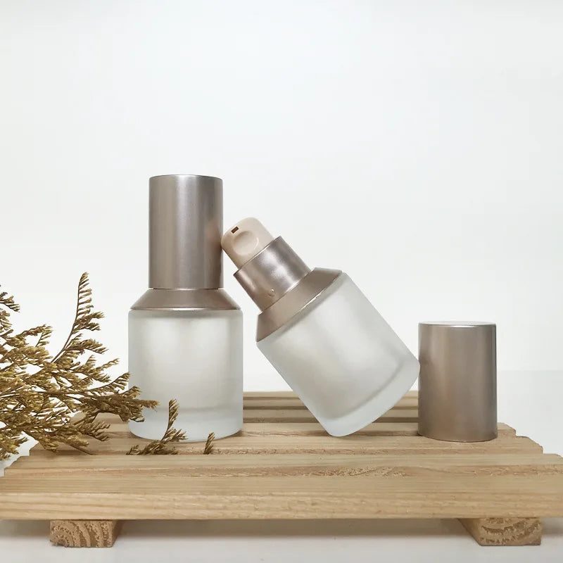 Special Color Empty Cosmetic Liquid Container 30ml Foundation Pump Frosted Glass Bottles with Golden Caps