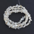Wholesale Natural Healing Crystal White Moonstone Tumbled Chip Irregular Shaped Loose Gemstone Beads for Jewelry Making