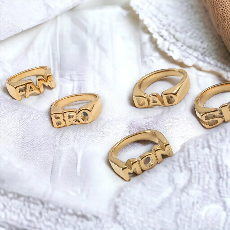 18k Gold Plated Titanium Steel Rings Personalized Family Word Jewelry Gold Statement Mom Dad Sister Word Rings