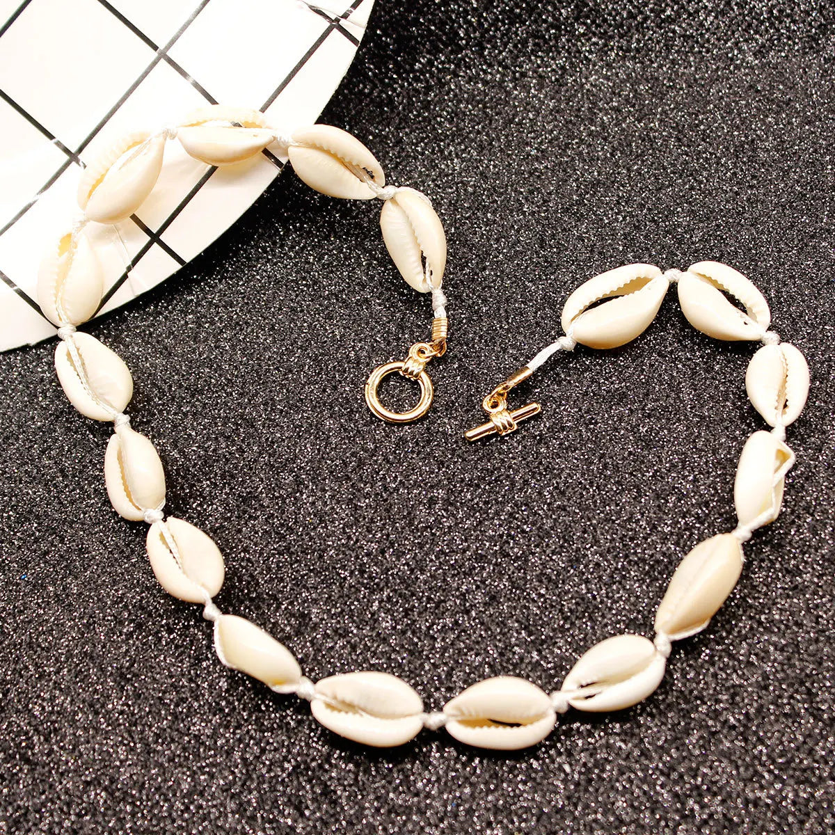 Fashion Trendy Summer Holiday Women Zinc Alloy Girl Handmade  Natural Cowrie Shell Choker Jewelry Necklace