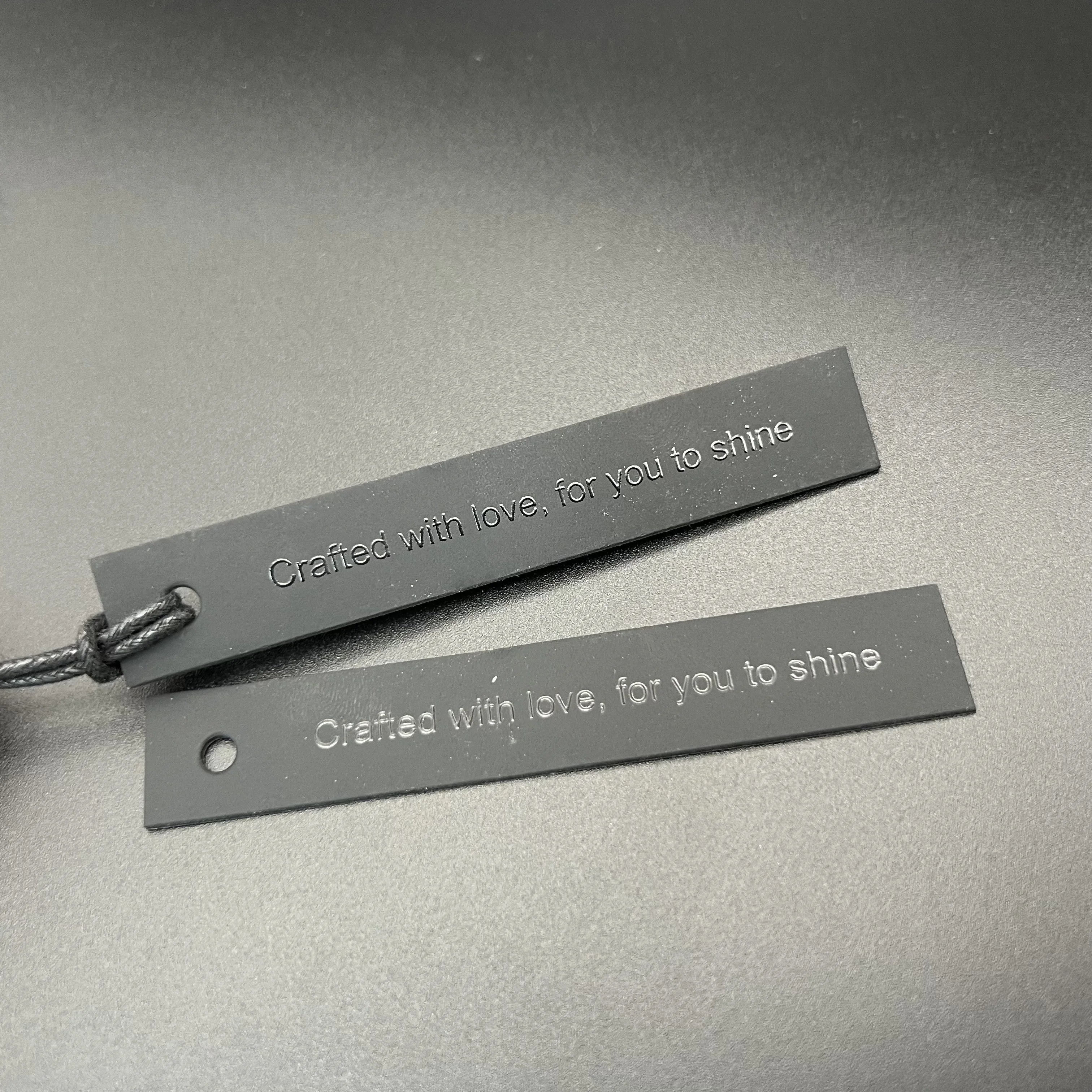 Customized Own Brand Label Luxury Clothing Hangtags Garment Swing Hanging Tag With Printed Name Logo Price Tags With Rope String