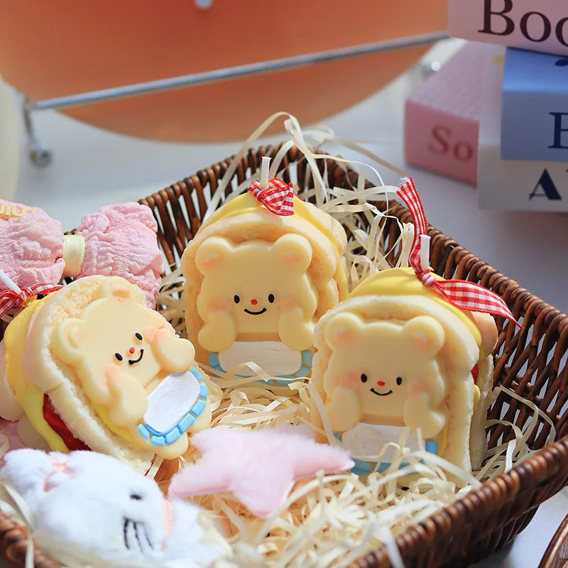 Handmade Butter Bear Cheese Toast Scented Soy Wax Candle Gift Box for Valentine's Day Birthday Souvenirs for Girlfriends Couples
