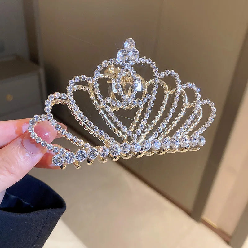 Korean Crown Hair Clip Claw Girls Pearl Shark Hair Clip Female Matte Hair Claw Clips