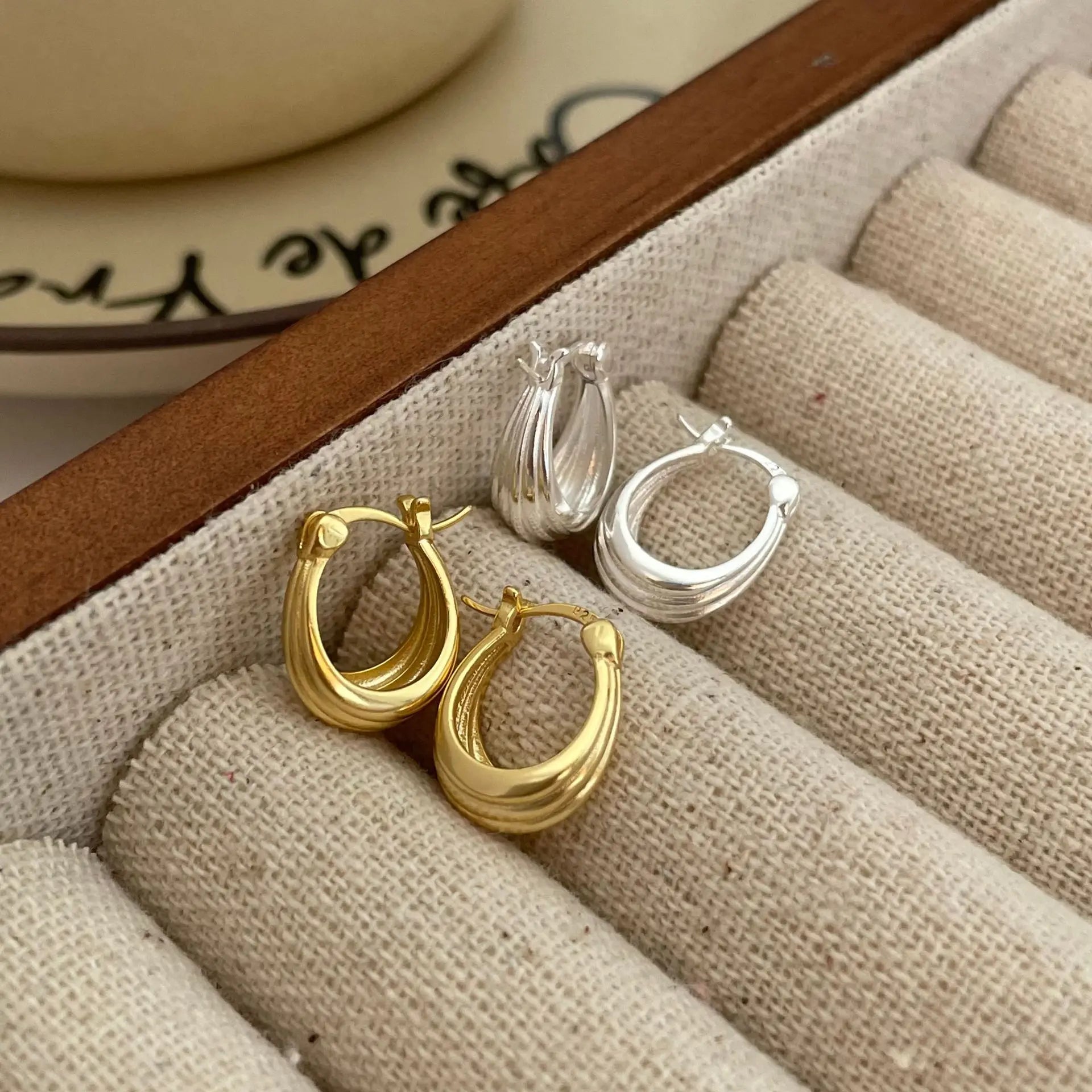 VIANRLA 25 Sterling Silver Simple Statement Gold Punk Twist Hoop Earrings for Women Charms Rock Goth Party Jewelry Ear Buckle