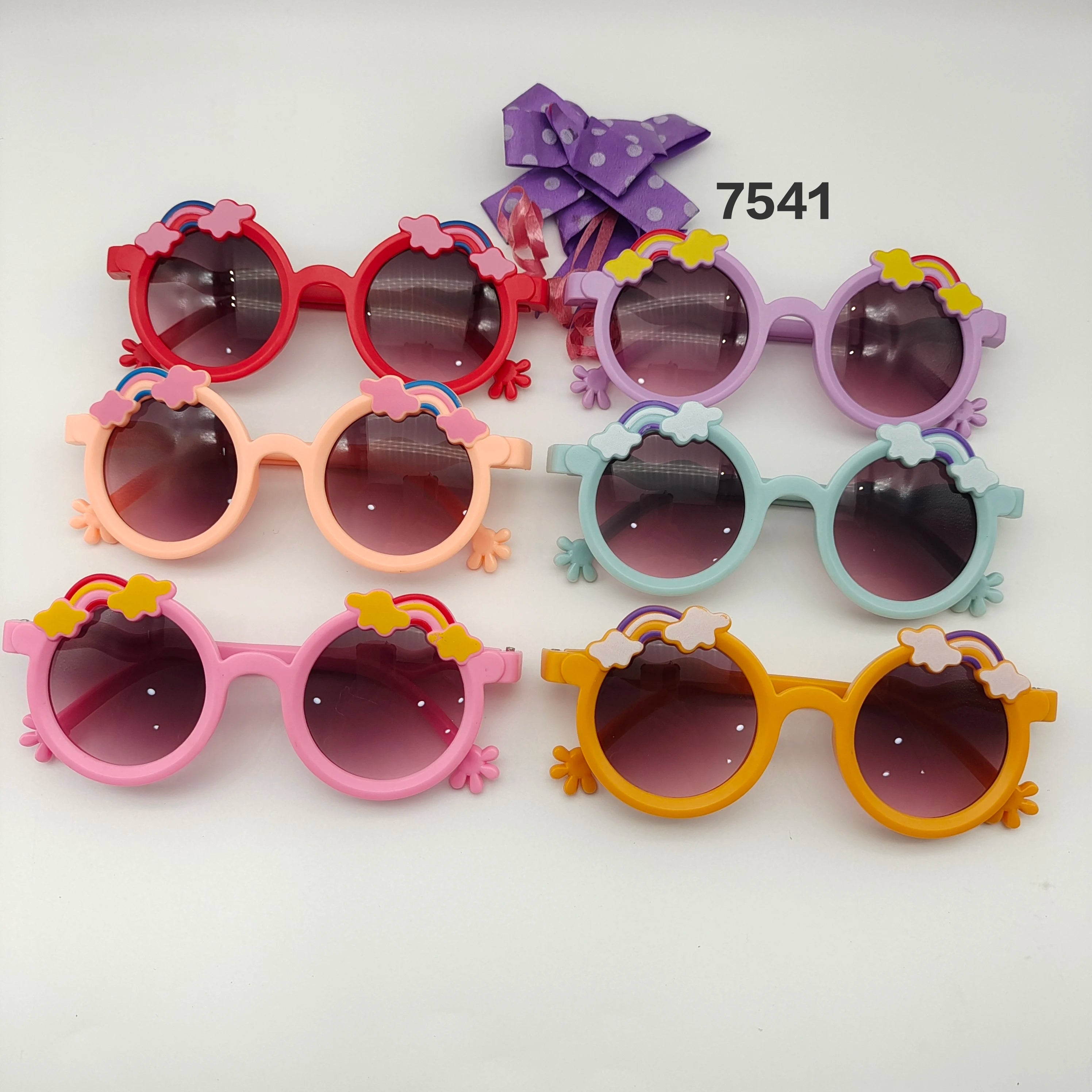 2024 Hot Sale Wholesale Price Sunglasses Cute Candy Color Sun Glasses Kids Sunglasses Party Heart Sunglasses