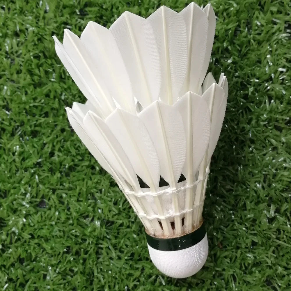 OEM Badminton Shuttlecock Best Durability Flying Grade 1 Straight Goose Feather Shuttlecock for Tournament 12pcs