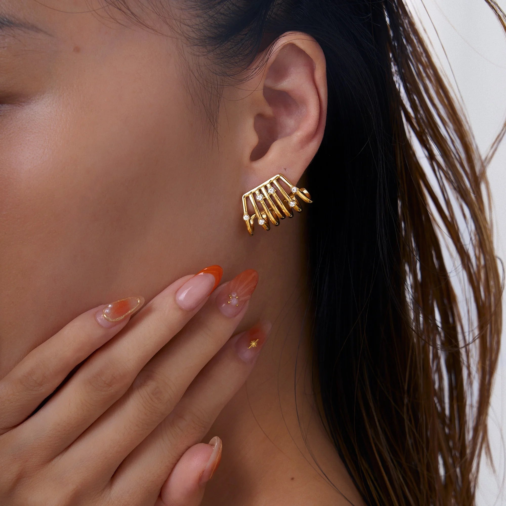 2024 Dazan New Hot 18k Gold Plated Hypoallergenic Stainless Steel Vintage Accordion Star Zircon Six Layer Earclip Earrings