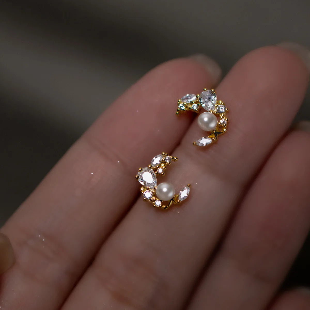 Wholesale Silver Earring Women 925 Sterling Silver Small Zircon Pearl Moon Stud Earrings Dropshipping Silver Jewelry