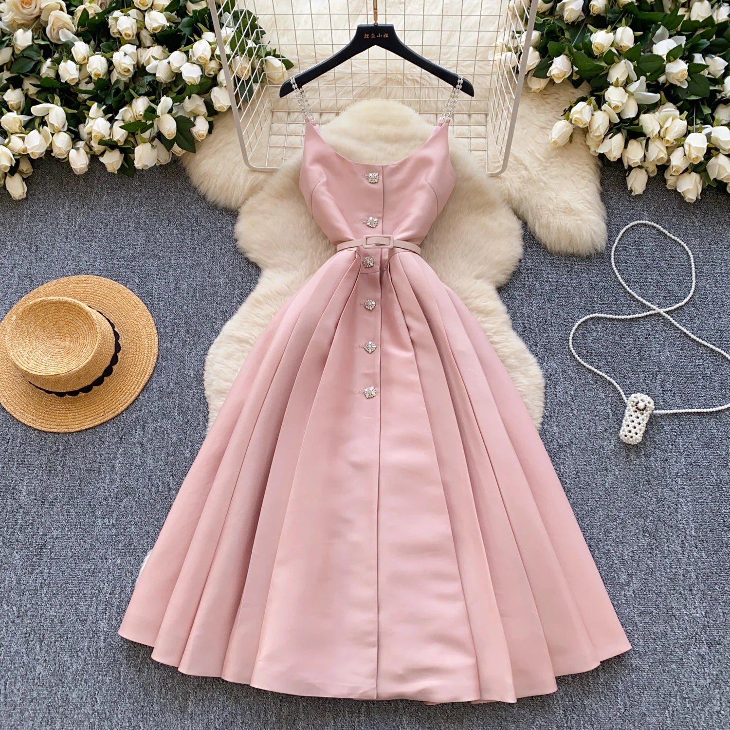 Halter Neck Dress LW1228 Summer Strapless Pleated Dress Slimming Waist-Cinching Long Gown Dress for Beach