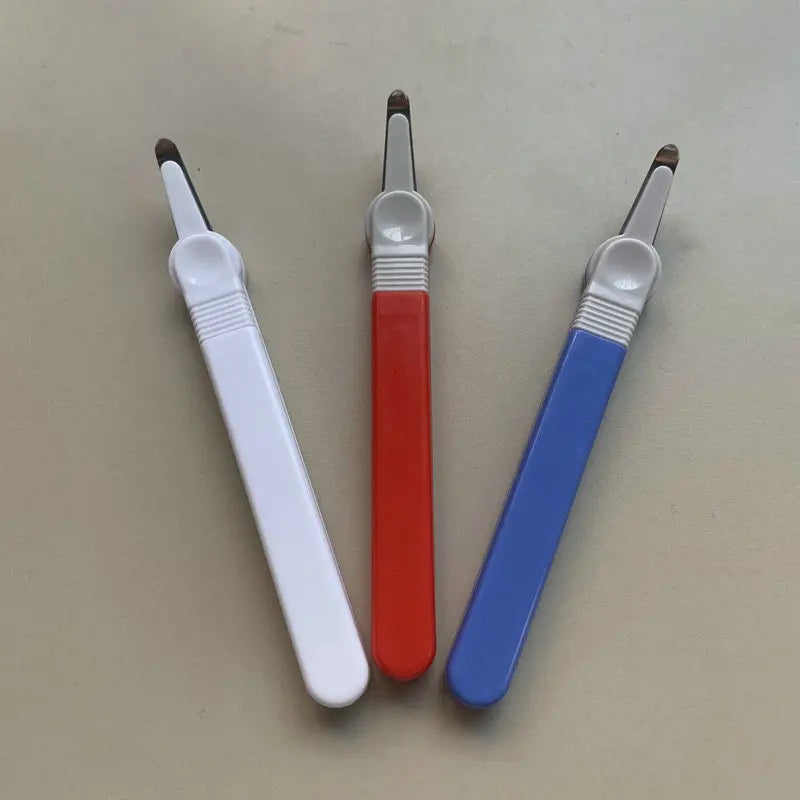 Custom Color and Logo Plastic Pen Shape Office Use Pin Removal Tool Staple Remover for Promotion
