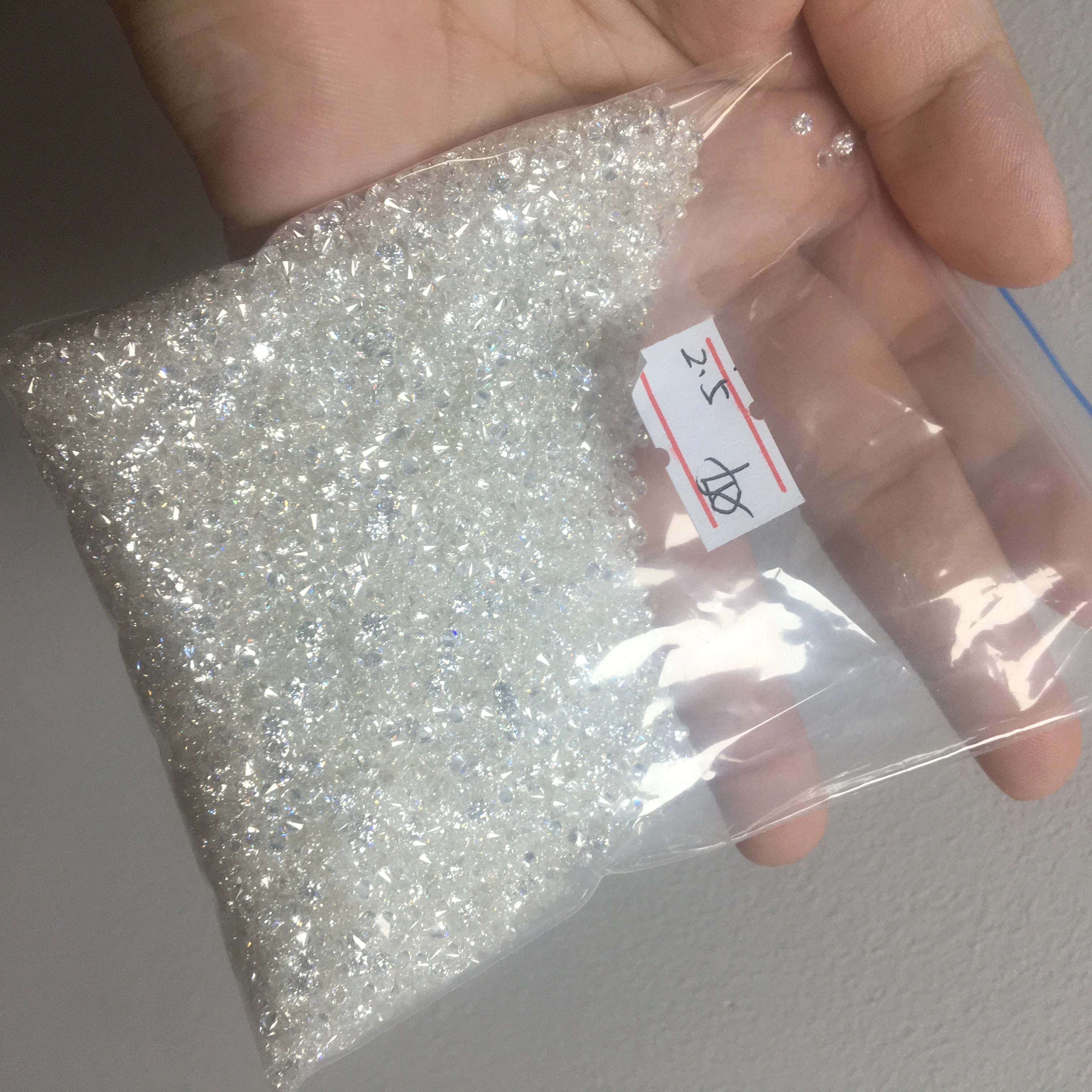 Custom Small Round Solto Beads Loose Synthetic Moissanite Diamonds